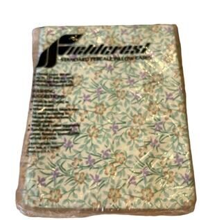New 2 Vintage NOS Fieldcrest Standard Percale Pillow Cases Flowered Purple 1980s